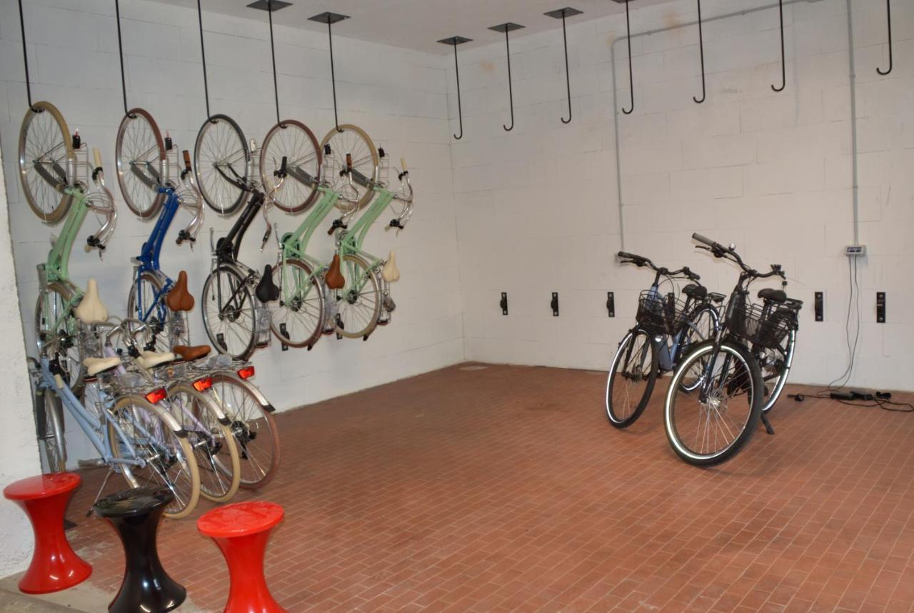 Borgo Stazione Bike Inn Valeggio sul Mincio Eksteriør bilde