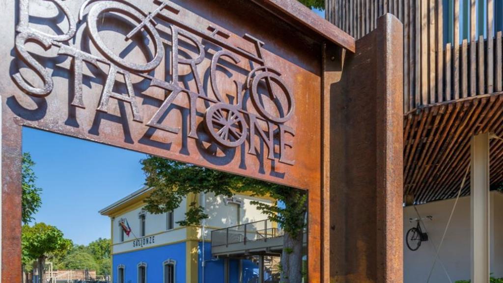 Borgo Stazione Bike Inn Valeggio sul Mincio Eksteriør bilde